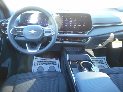 New 2025 Chevrolet Equinox LT w/ Safety and Technology Package image 8
