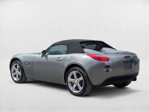 Used 2007 Pontiac Solstice Convertible w/ Premium Package image 8