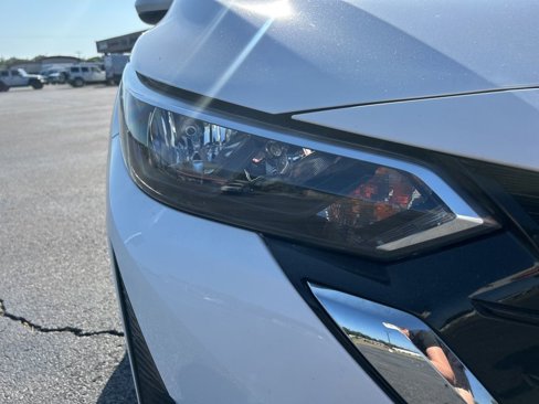 Used 2024 Nissan Sentra SV image 10