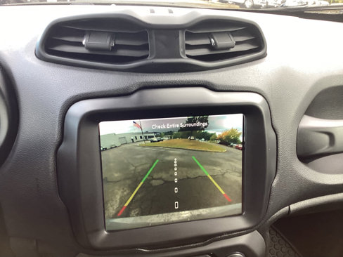 Used 2021 Jeep Renegade Trailhawk w/ Trailer Tow Group image 18