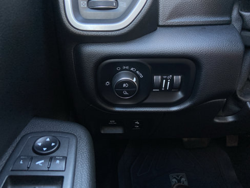 Used 2019 RAM 1500 Big Horn image 19