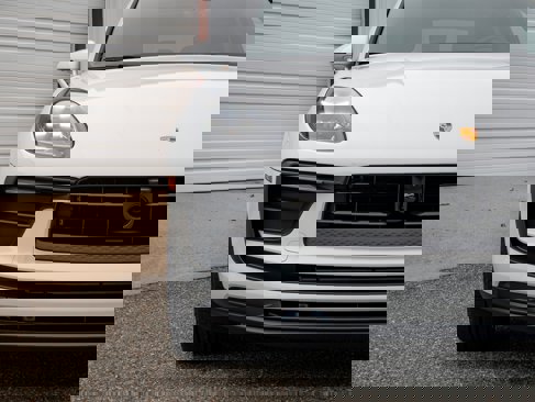 New 2026 Porsche Macan image 14