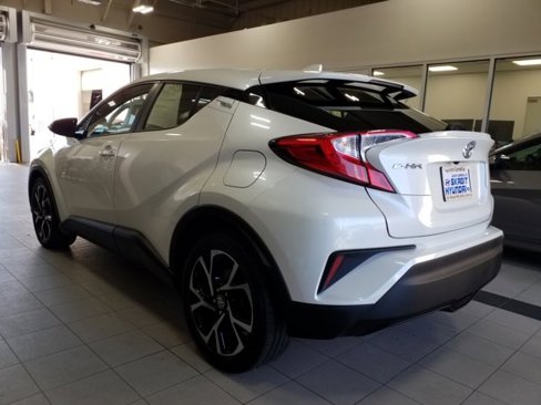 Used 2019 Toyota C-HR XLE image 20