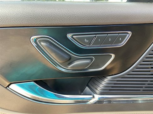 Used 2020 Lincoln Corsair AWD w/ Equipment Group 101A image 39