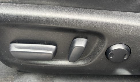 Used 2017 Toyota RAV4 SE image 17