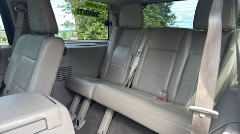 Used 2012 Lincoln Navigator 4WD image 27