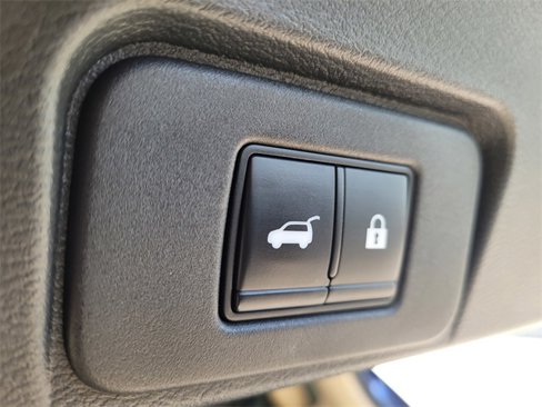 Used 2021 Nissan Rogue Platinum image 28