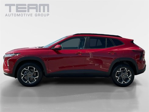 New 2026 Chevrolet Trax LT w/ Driver Confidence Package image 4