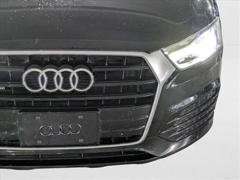 Used 2018 Audi Q3 2.0T Premium w/ Convenience Package image 9
