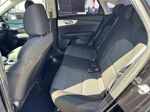 Used 2023 Kia Forte LXS image 15