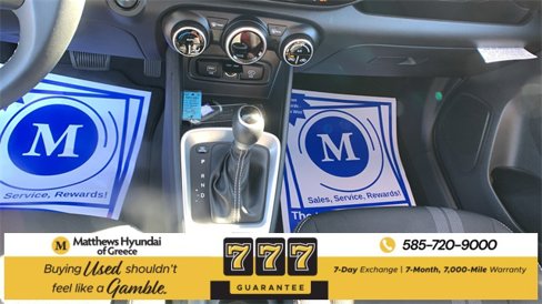 Used 2025 Hyundai Venue SEL image 15