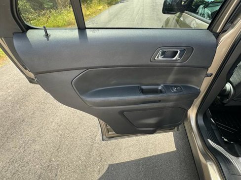 Used 2018 Ford Explorer 4WD Police Interceptor image 9