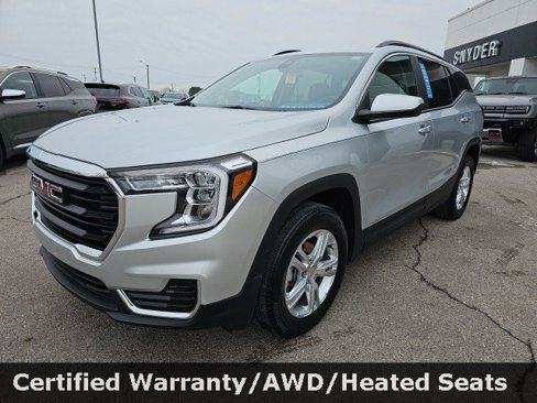 Certified 2022 GMC Terrain SLE w/ Driver Convenience Package image 2