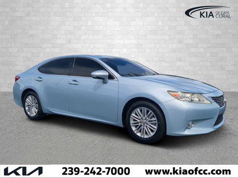 Used 2013 Lexus ES 350 w/ Luxury Pkg image 1