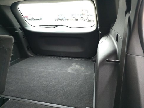 Used 2020 Chevrolet Equinox LS image 24