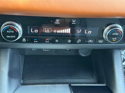 Used 2022 Mitsubishi Outlander SEL image 28