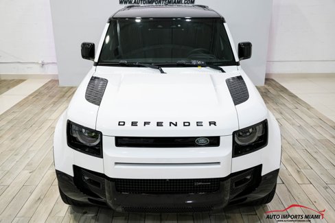 Used 2023 Land Rover Defender 110 X-Dynamic SE image 30