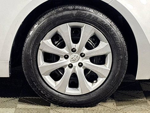 Used 2020 Toyota Corolla LE image 22