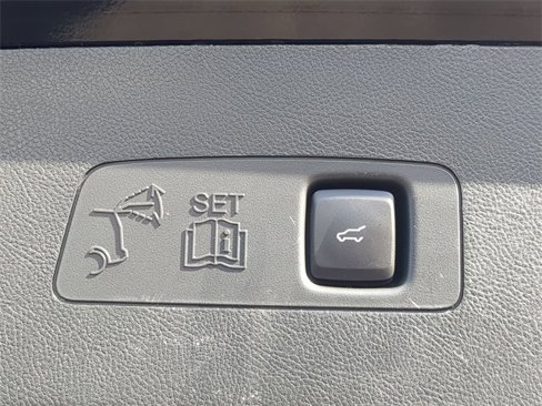 Used 2022 Lincoln Corsair FWD w/ Equipment Group 101A image 15