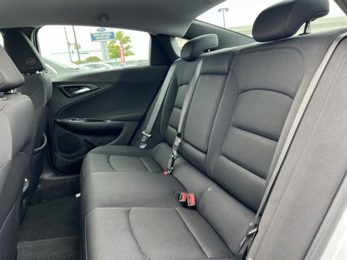 Used 2024 Chevrolet Malibu LT image 23