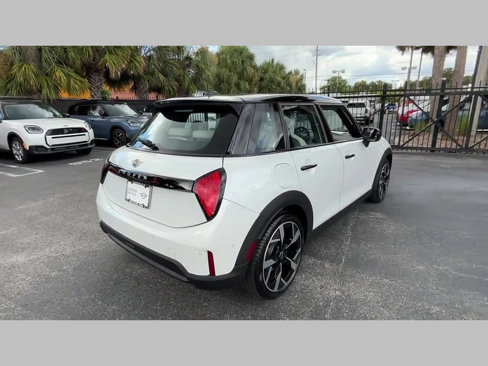 Certified 2025 MINI Cooper S image 22