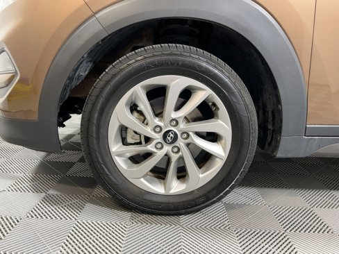 Used 2016 Hyundai Tucson SE w/ Option Group 12 image 9