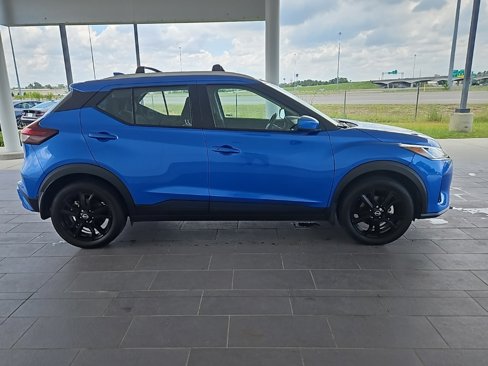 Used 2024 Nissan Kicks SV image 6