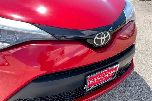 Used 2021 Toyota C-HR XLE image 34