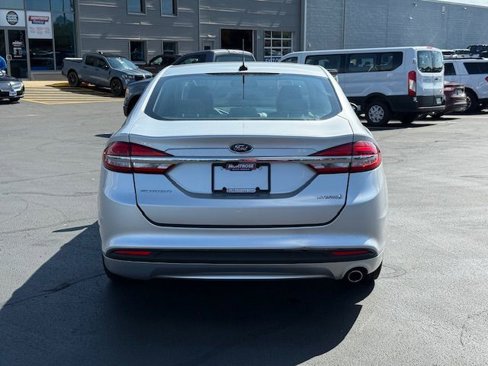Used 2017 Ford Fusion S image 4