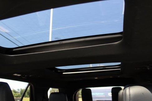 Used 2018 Ford Explorer XLT w/ Equipment Group 202A image 27