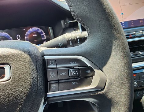 Used 2024 Jeep Compass Limited w/ High Altitude Package image 39