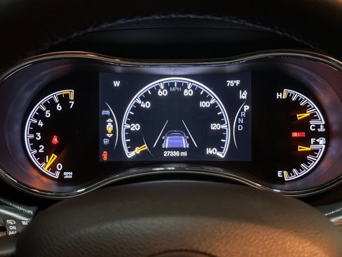 Certified 2021 Jeep Grand Cherokee Laredo X image 24