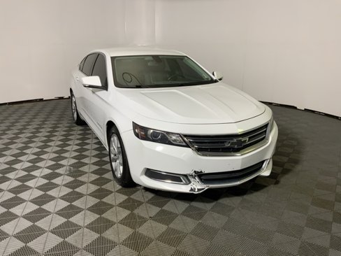 Used 2017 Chevrolet Impala LT image 4