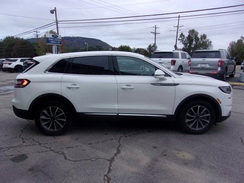 Used 2021 Lincoln Nautilus AWD image 7