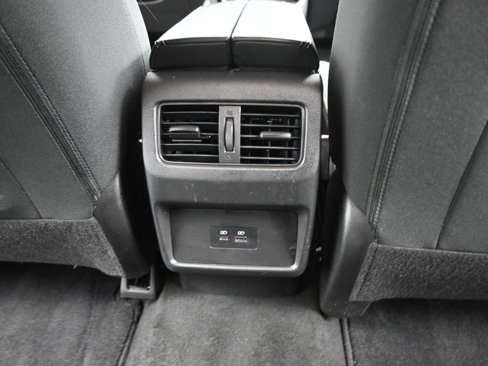 Used 2022 Nissan Rogue SV image 28