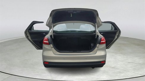 Used 2015 Ford Focus Titanium image 12