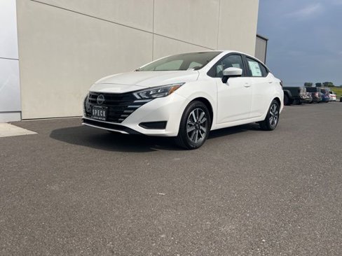New 2025 Nissan Versa SV image 3