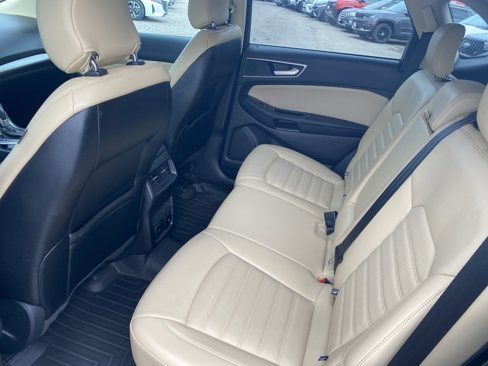 Used 2018 Ford Edge SEL w/ Equipment Group 201A image 11