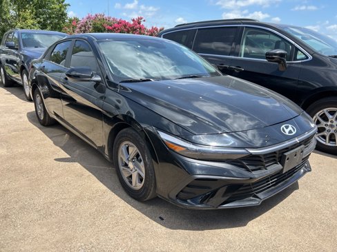 Used 2024 Hyundai Elantra SE image 36