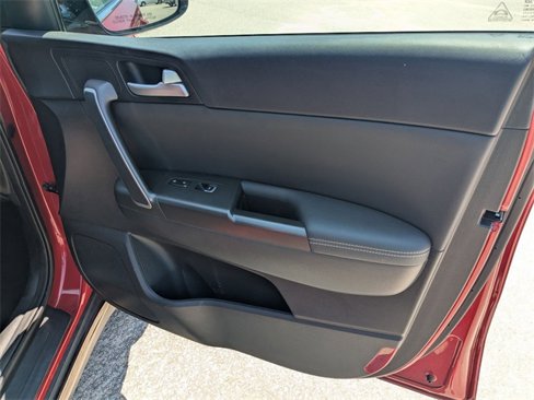 Used 2020 Kia Sportage S image 30
