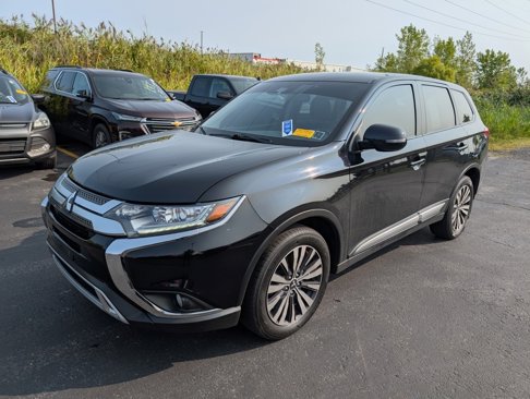Used 2020 Mitsubishi Outlander AWD image 4