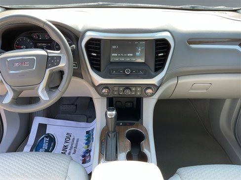 Used 2019 GMC Acadia SLE image 9