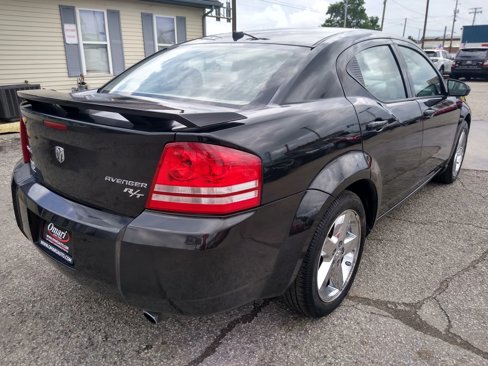 Used 2010 Dodge Avenger R/T w/ Navigation & Sound Group I image 6