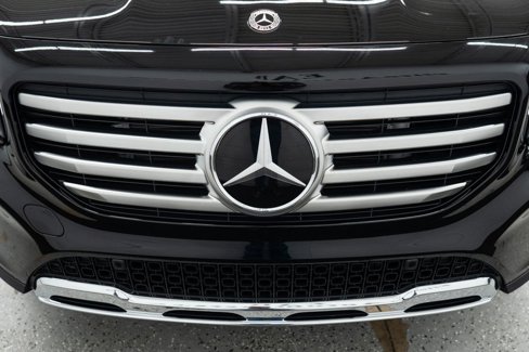 Used 2024 Mercedes-Benz GLB 250 4MATIC w/ Driver Assistance Package image 45
