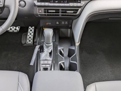 New 2025 Toyota Camry SE image 17