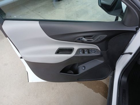 Used 2024 Chevrolet Equinox LT image 23