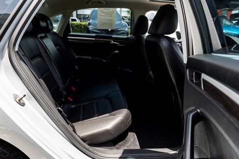 Used 2017 Volkswagen Passat 1.8T SE image 35