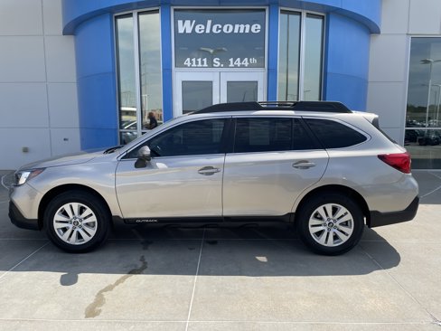Used 2019 Subaru Outback 2.5i Premium image 1