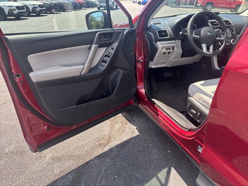 Used 2017 Subaru Forester 2.5i Premium w/ All-Weather Package image 9