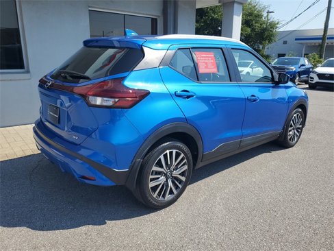 Used 2023 Nissan Kicks SV image 8
